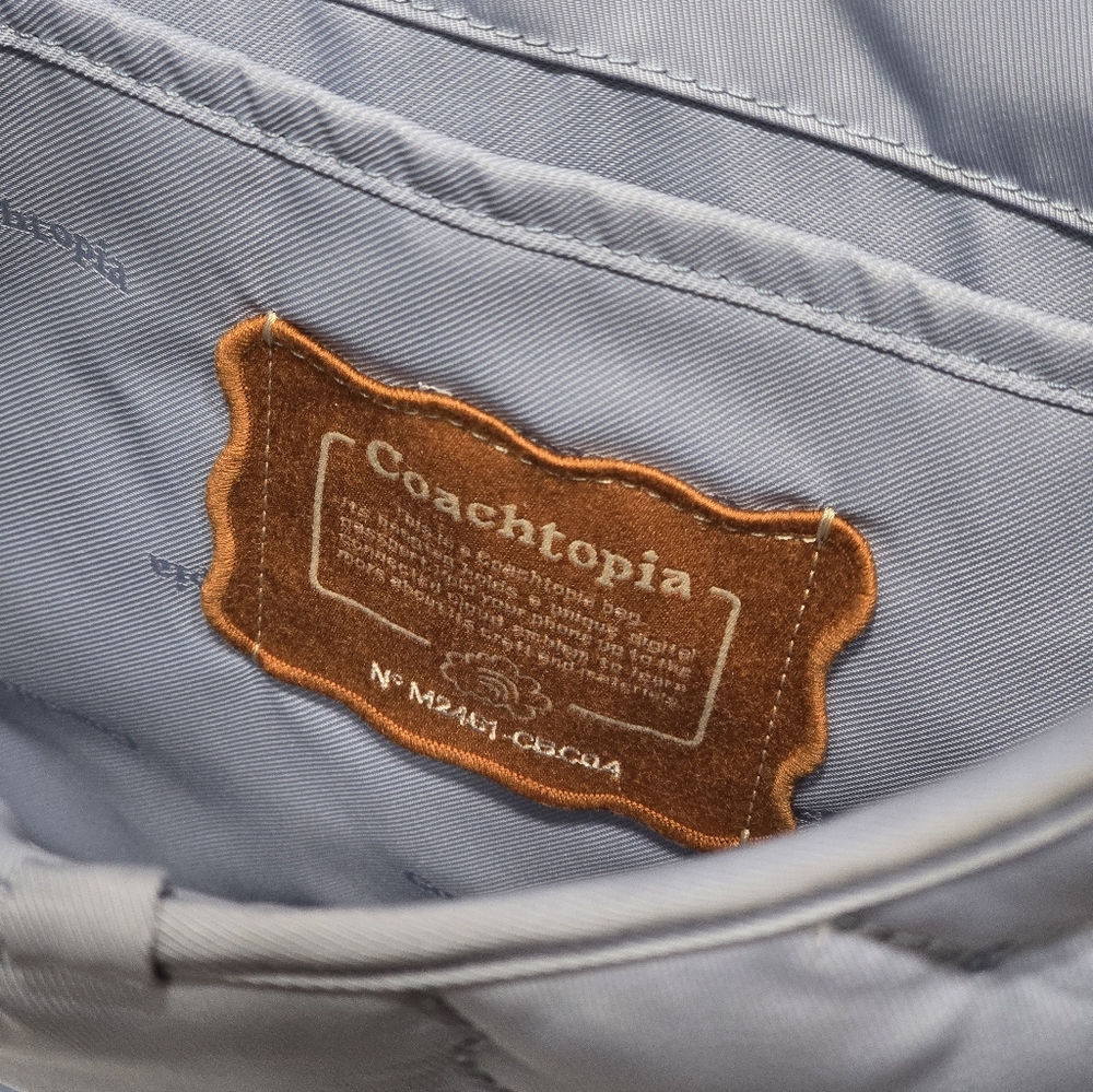 *NWT* COACHTOPIA Loop Flat Tote, Coach Quilted Cloud Tote Bag - Picture 9 of 16